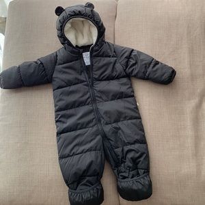 Excellent used condition Gap Baby Puffer Snowsuit